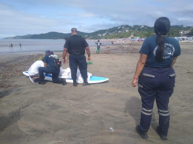 Muere joven de 19 años ahogado en playa Sayulita