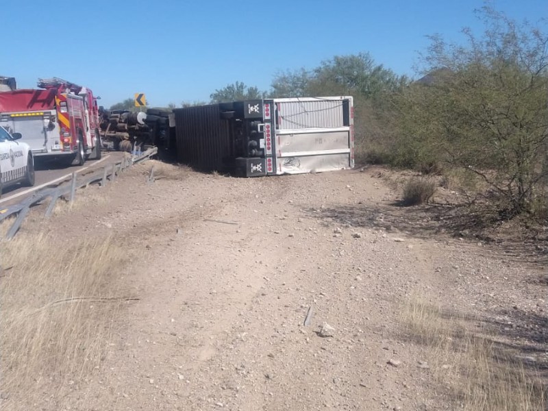 Mueren madre y su bebé en accidente vehicular carretero