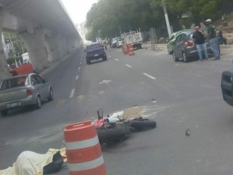 Muere motociclista en accidente