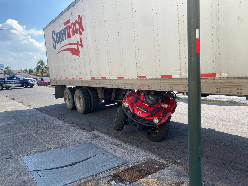 Muere motociclista tras ser atropellado en el tercer anillo