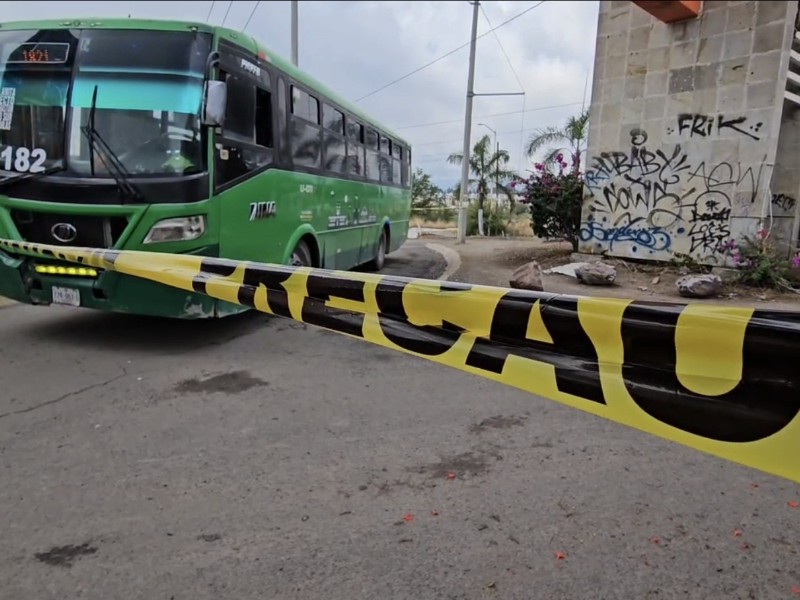 Muere mujer atropellada por urbano en Tlajomulco