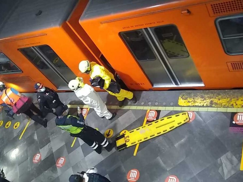 Muere mujer que se arrojó a las vías del Metro