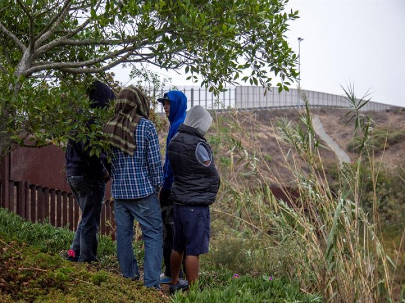 Muere niña migrante