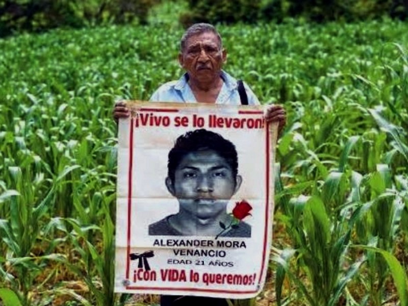 Muere padre de uno de los 43 normalistas de Ayotzinapa