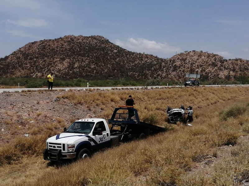 Muere menor en accidente carretero