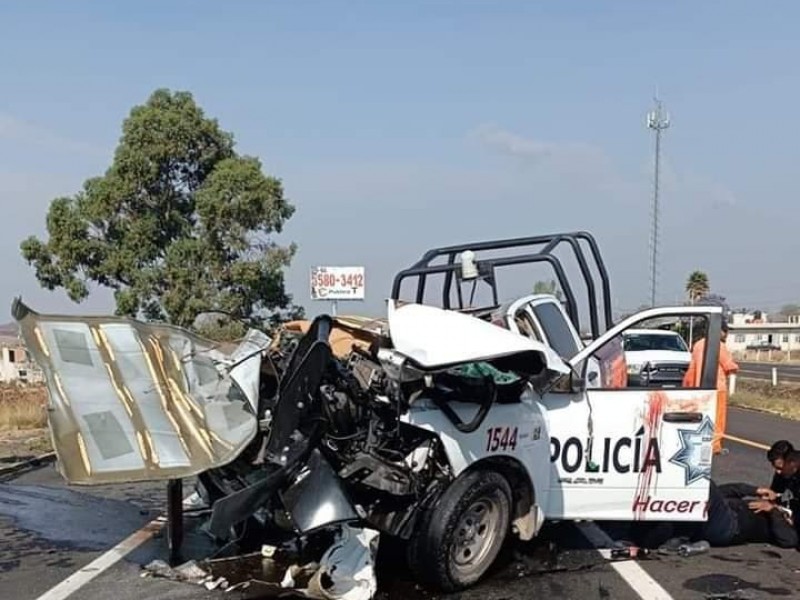 Muere policía tras choque de patrulla en autopista Atlixco