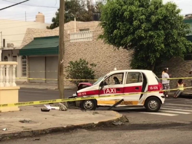 Muere taxista en accidente en zona centro