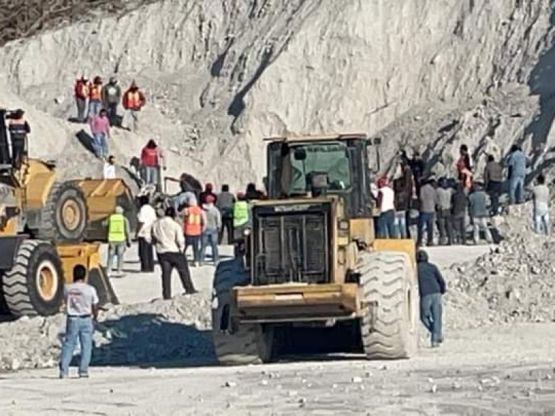 Muere trabajador sepultado en mina de grava e Guadalupe Victoria