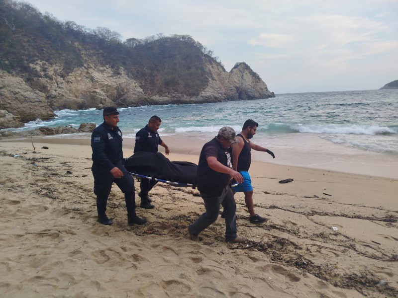 Muere turista ahogado en playa El Violín en Huatulco