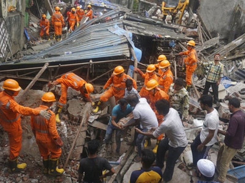 Mueren 16 personas por intensas lluvias en India