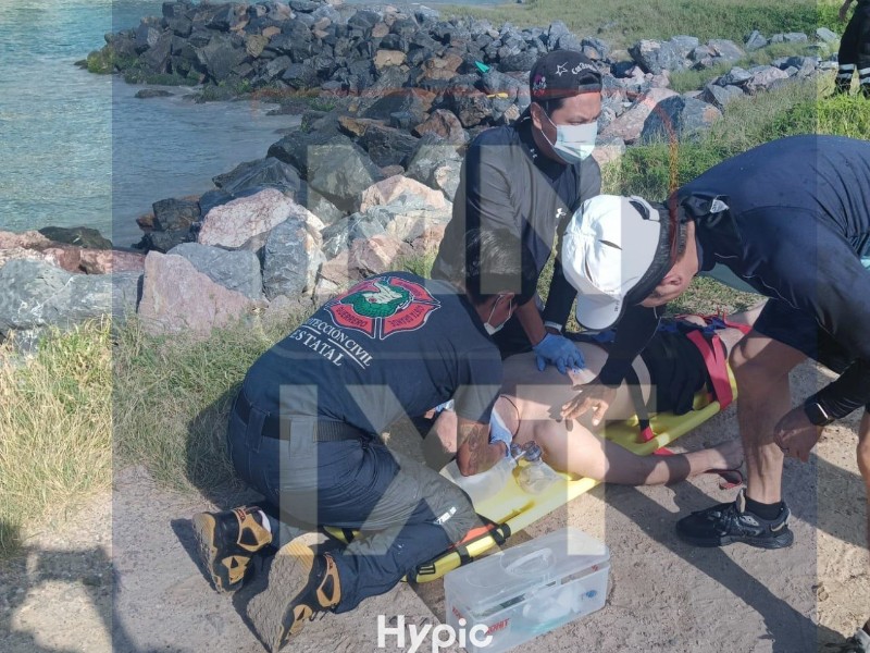 Mueren dos turistas ahogados en playa Las Escolleras