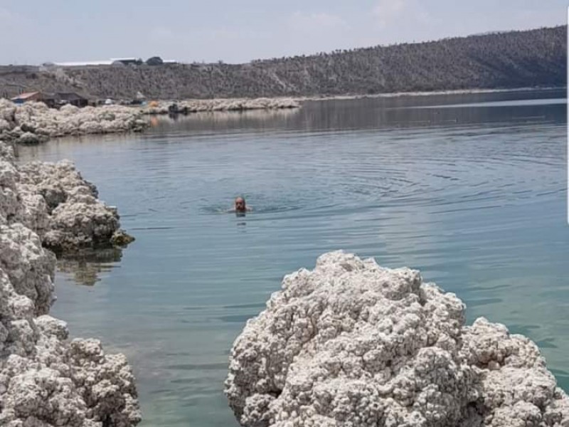 Mueren padre e hijo en laguna de Alchichica