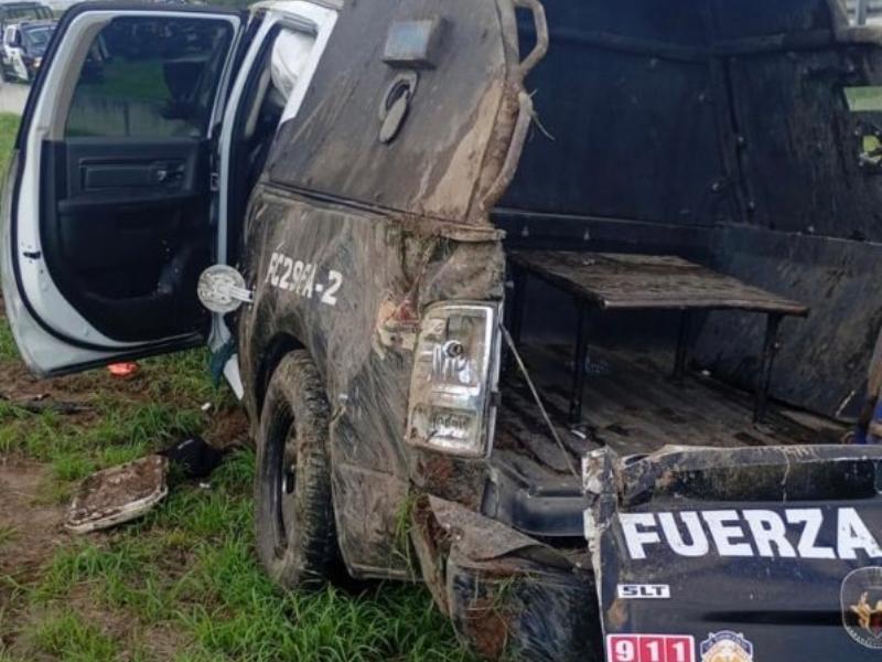 Mueren tres policías de Fuerza Civil tras volcadura en Escobedo, Nuevo León