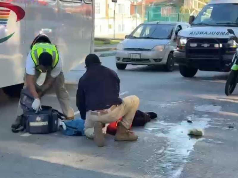 Mujer atropellada en la avenida Ruiz Cortines Mujer atropellada en la avenida Ruiz Cortines