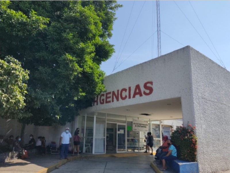 Mujer da a luz en urgencias del IMSS-Bienestar de Zihuatanejo
