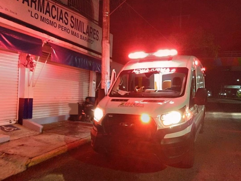 Mujer dio a luz en vía pública de Zihuatanejo