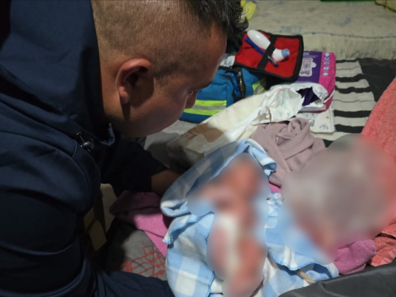 Mujer en labor de parto es auxiliada por policía de Ecatepec