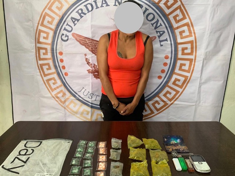 Mujer es detenida con diversas dosis de droga en Gómez Palacio