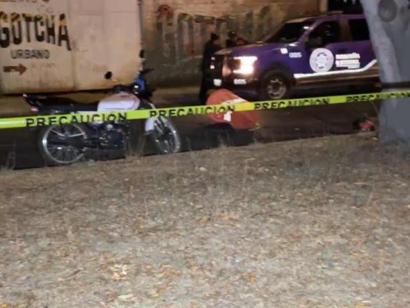 Mujer motociclista pierde la vida en avenida Colosio