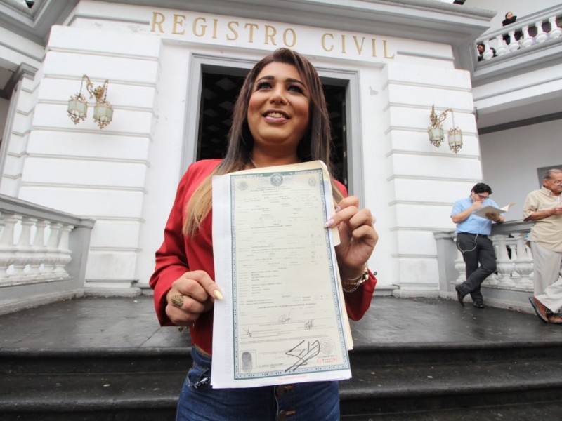 Mujer trans logra ser reconocida ante Registro Civil