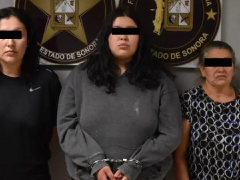 Mujeres asesinan a una madre para robarle al bebé