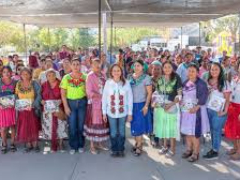 Mujeres de Vícam fortalecen identidad cultural a través del bordado