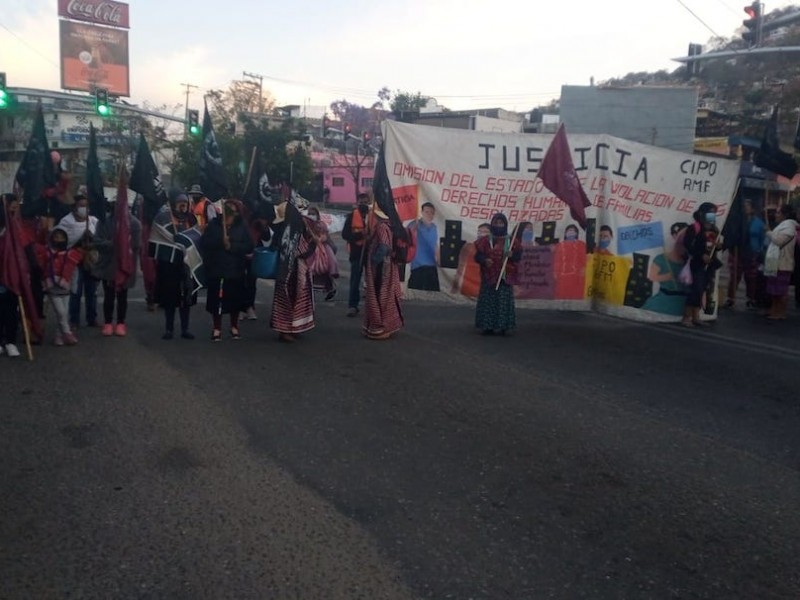 Mujeres integrantes de CIPO, marchan en Oaxaca