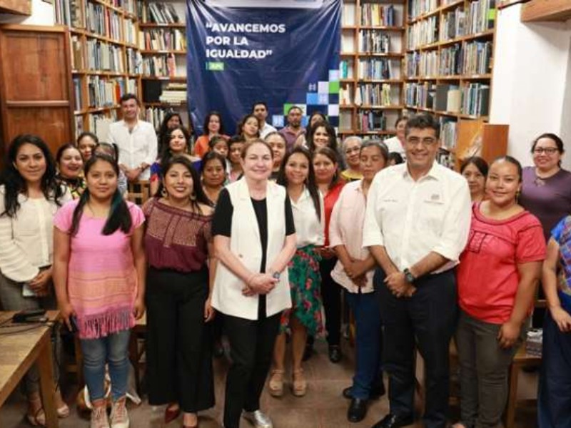 Mujeres oaxaqueñas concluyen programa para impulsar su empoderamiento económico