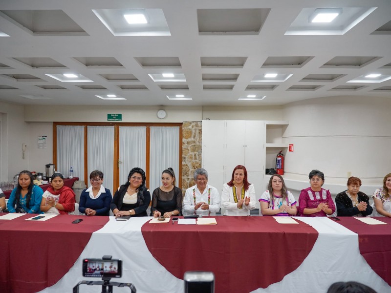 Mujeres oaxaqueñas serán galardonadas con la distinción “Casilda Flores”