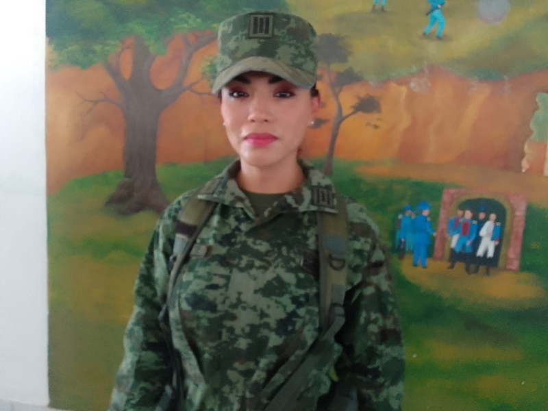 Mujeres tienen mismas oportunidades en el ejército