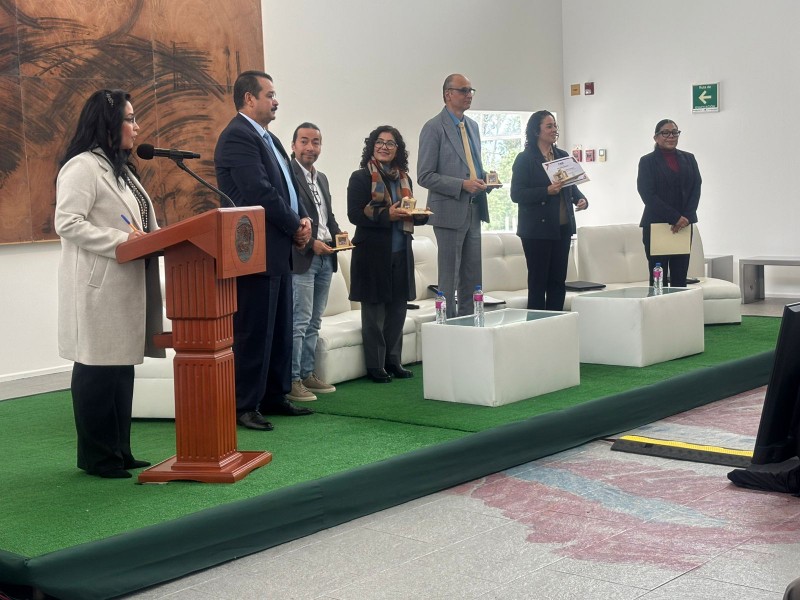 Mujeres votan más que hombre en EDOMEX, INE presenta estudios electorales
