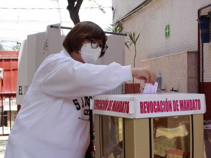 Mujeres votaron por primera vez un 3 de julio