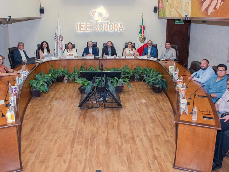 Multan a partidos políticos por irregularidades en sus finanzas