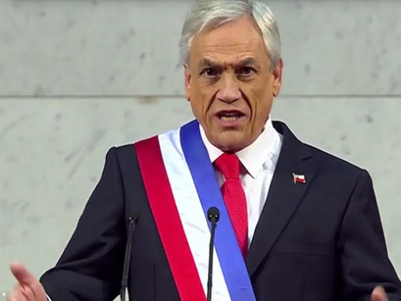 Multan a presidente de Chile por no usar cubrebocas