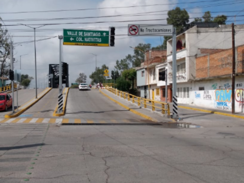 Municipio revisará operatividad de los semáforos en los puentes blancos