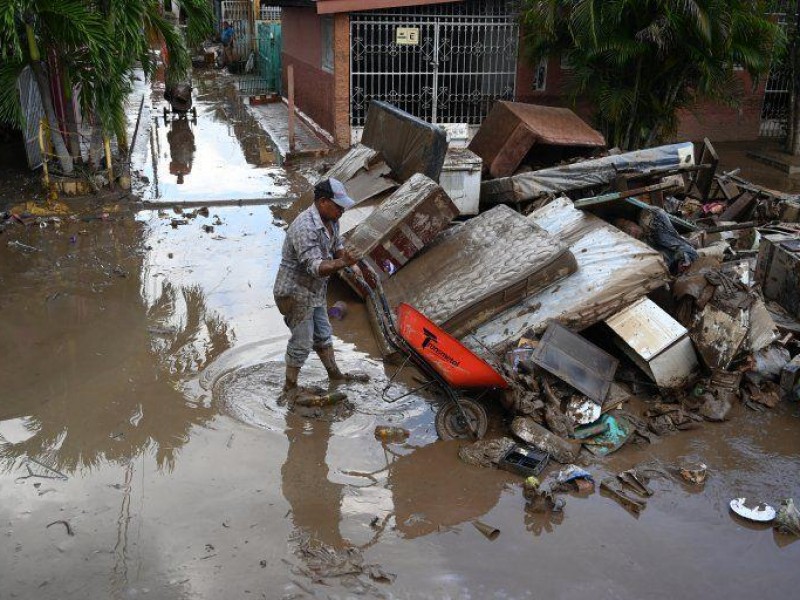 Municipios afectados por Agatha recibirán 1,190 MDP para obra pública