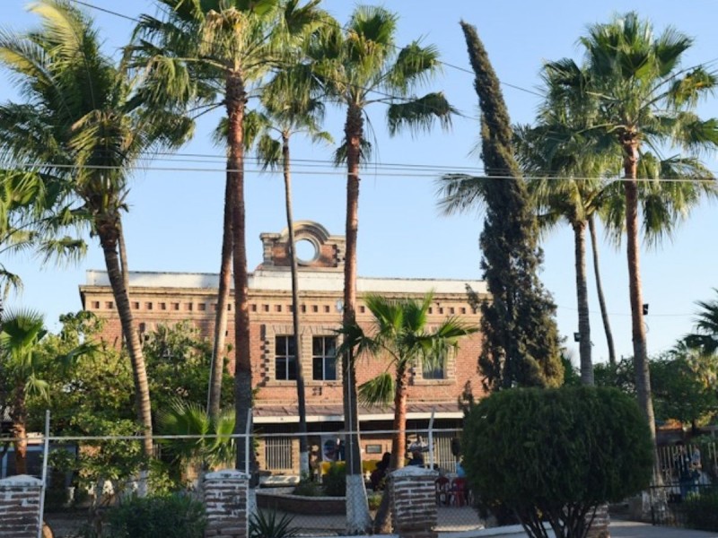 Museo Regional del Mayo de manteles largos