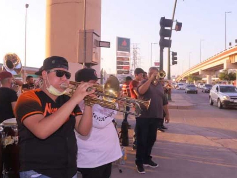 Músicos de Hermosillo piden a autoridades que los dejen trabajar