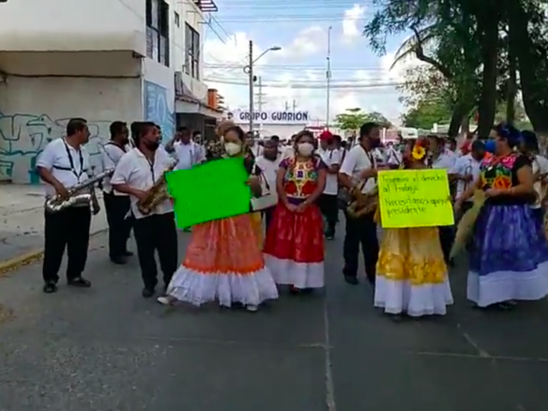 Músicos de Juchitán continuan demandando apoyos