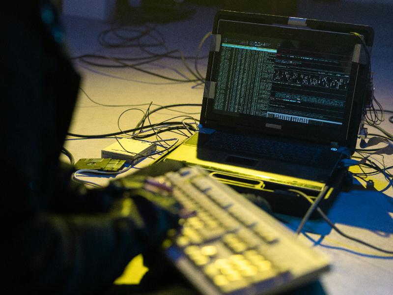 Más de cien empresas enfrentan ataques con ayuda de IA