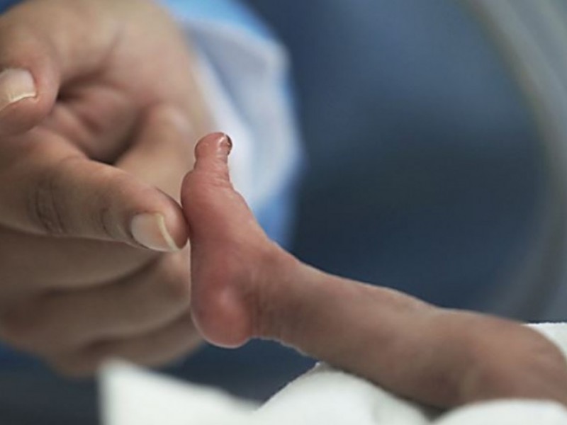 Nace bebé prematura de 600 gramos en Hospital General