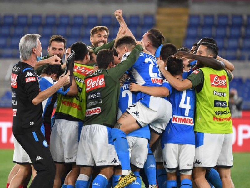 Napoli campeón de la Coppa Italia