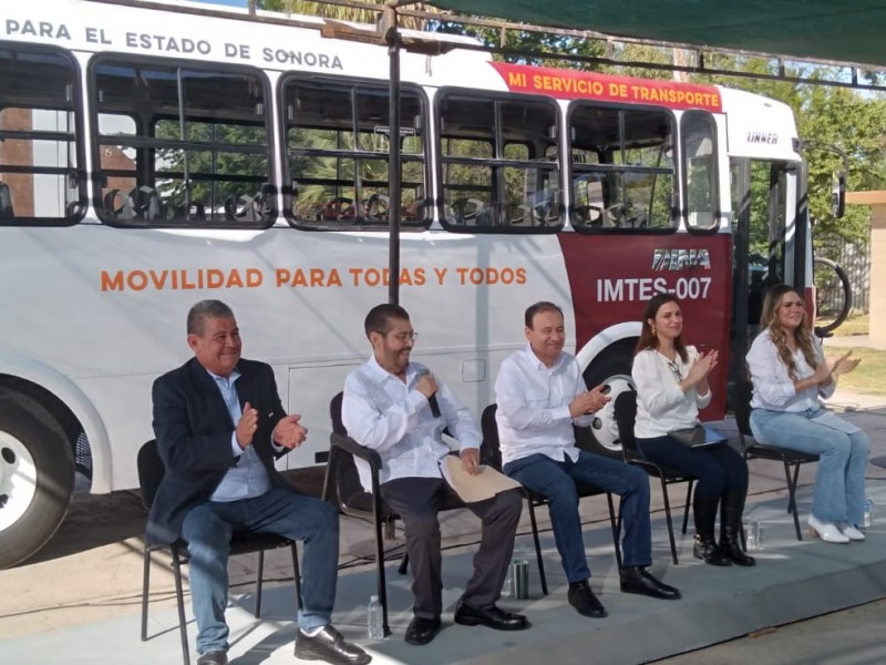 Navojoa: A rodar nuevas unidades, entregan los primeros 9 camiones