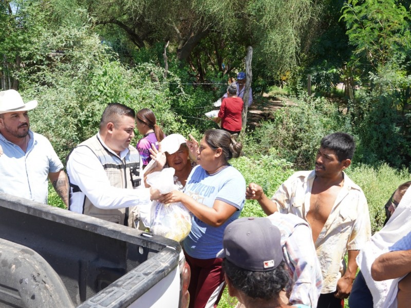 Navojoa: Llegan láminas y despensas a familias afectadas
