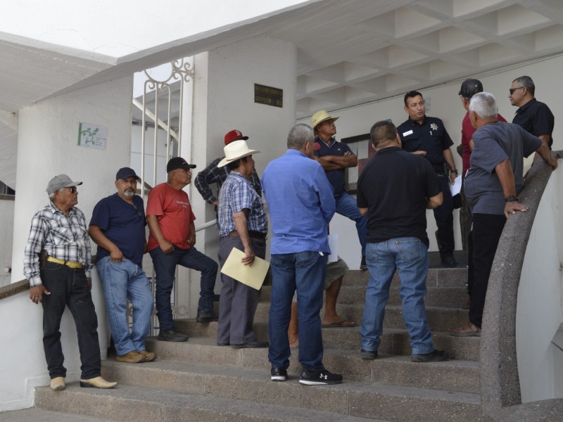 Navojoa: Policías amagan con bloquear tesorería ante nulos avances