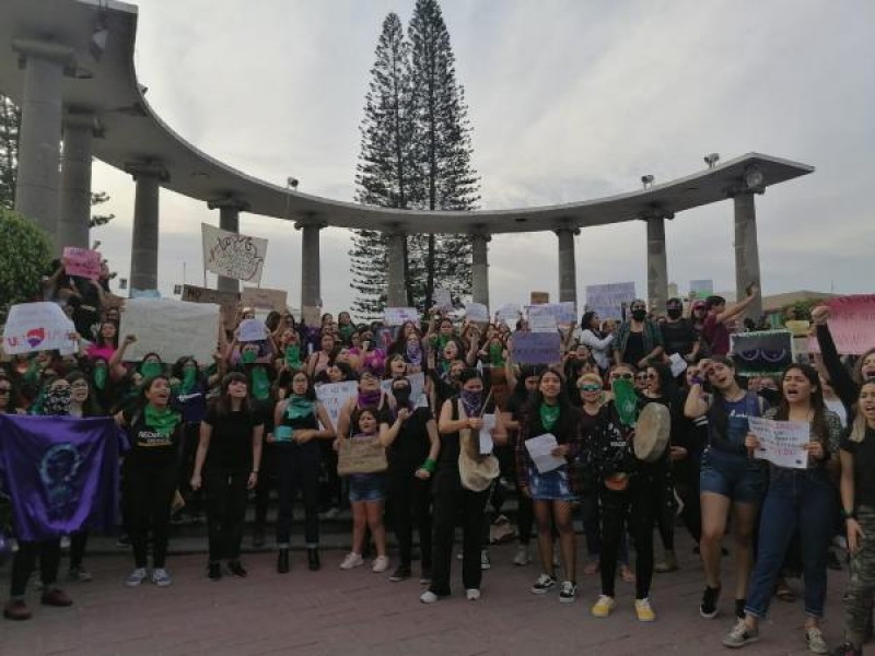 Nayarit se queda sin recurso para atender violencia de género