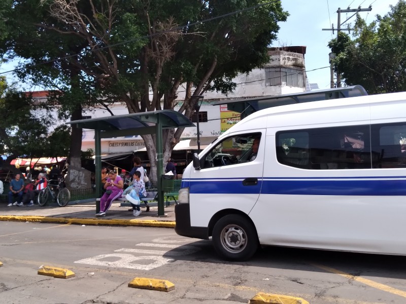 Necesario rehabilitar paraderos de camiones, buscan brindar seguridad a usuarios