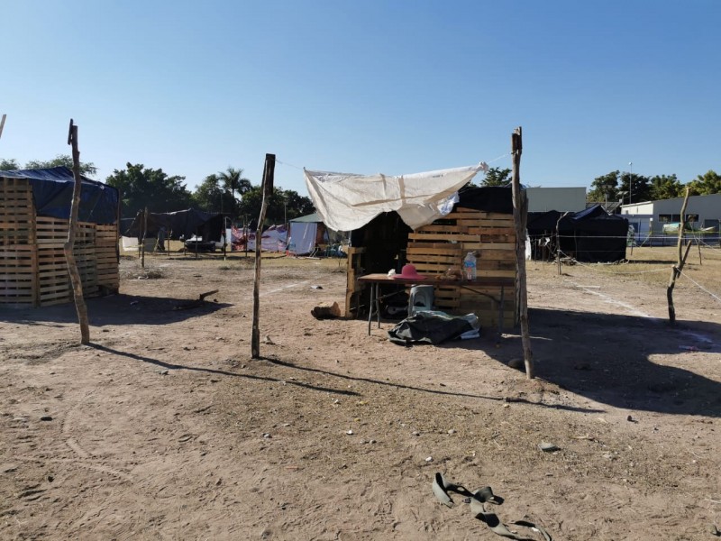 Necesidad orilla a familias a invadir terrenos del Ayuntamiento