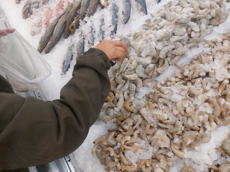 Negocios de mariscos son inspeccionados por la Coprised