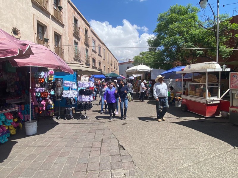 Negocios en plaza bicentenario 